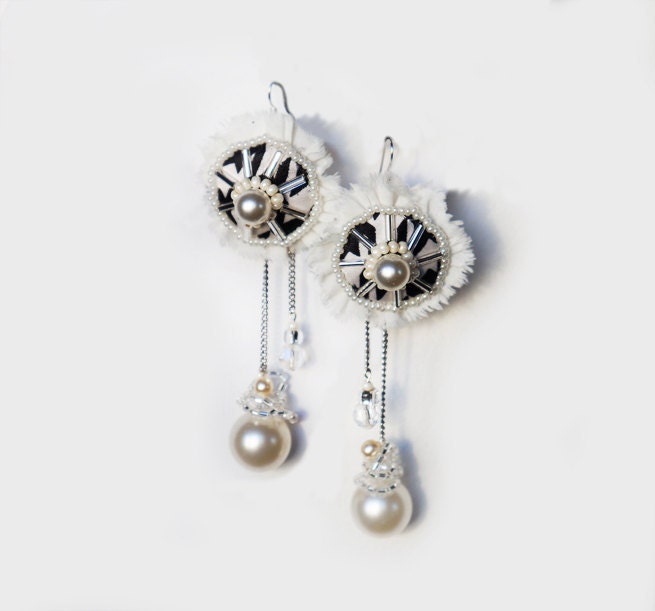 Elegant earrings, pearl and bohemian glass accents, one of a kind, OOAK