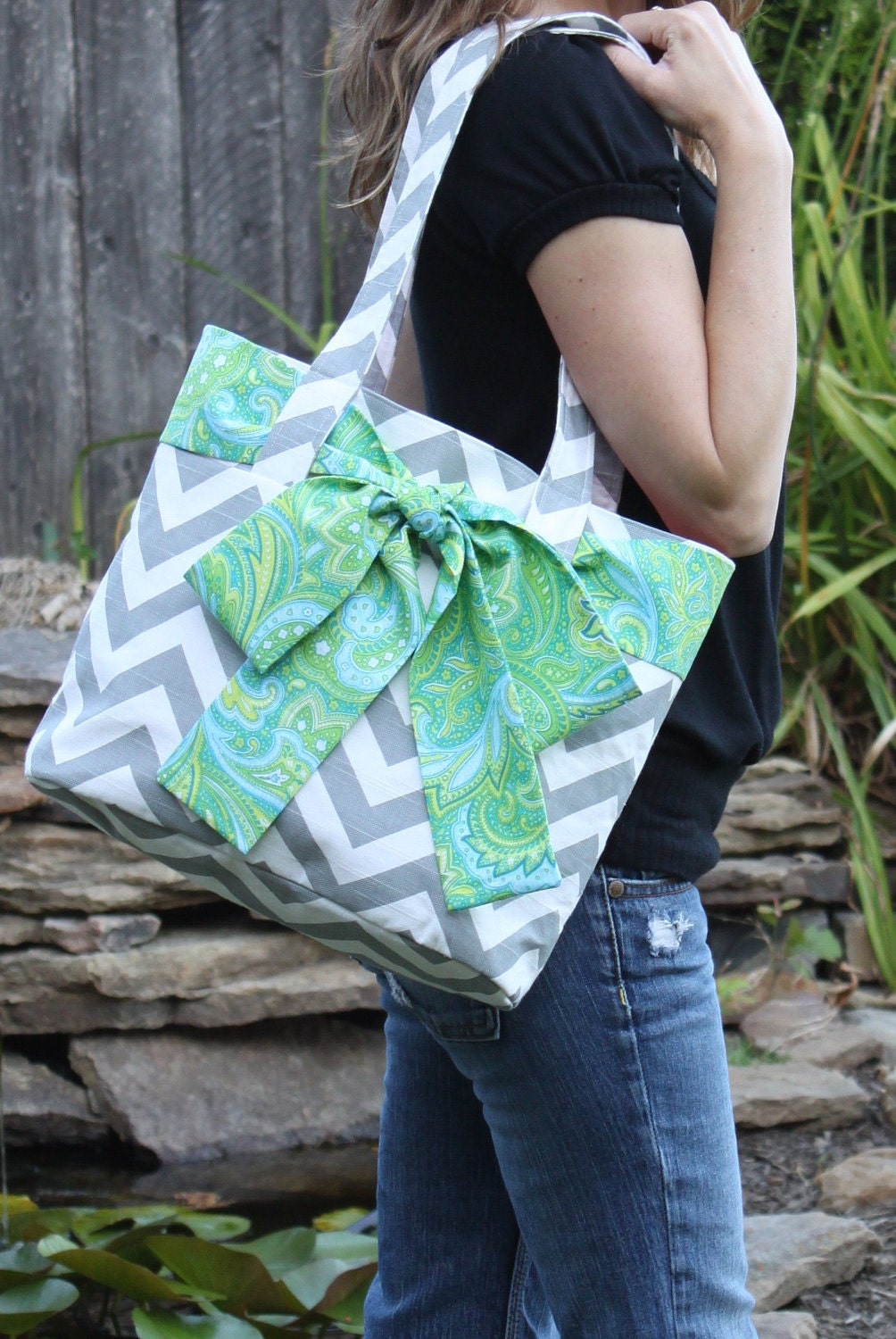 X-LARGE gray and white CHEVRON stripe zigzag Handbag/ Diaper Bag/ Purse/ Tote/ Beach Bag with Orange Bow/Sash and 4 Interior Pockets