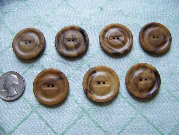 Set of 7 Large Caramel Marbleized VintageButtons
