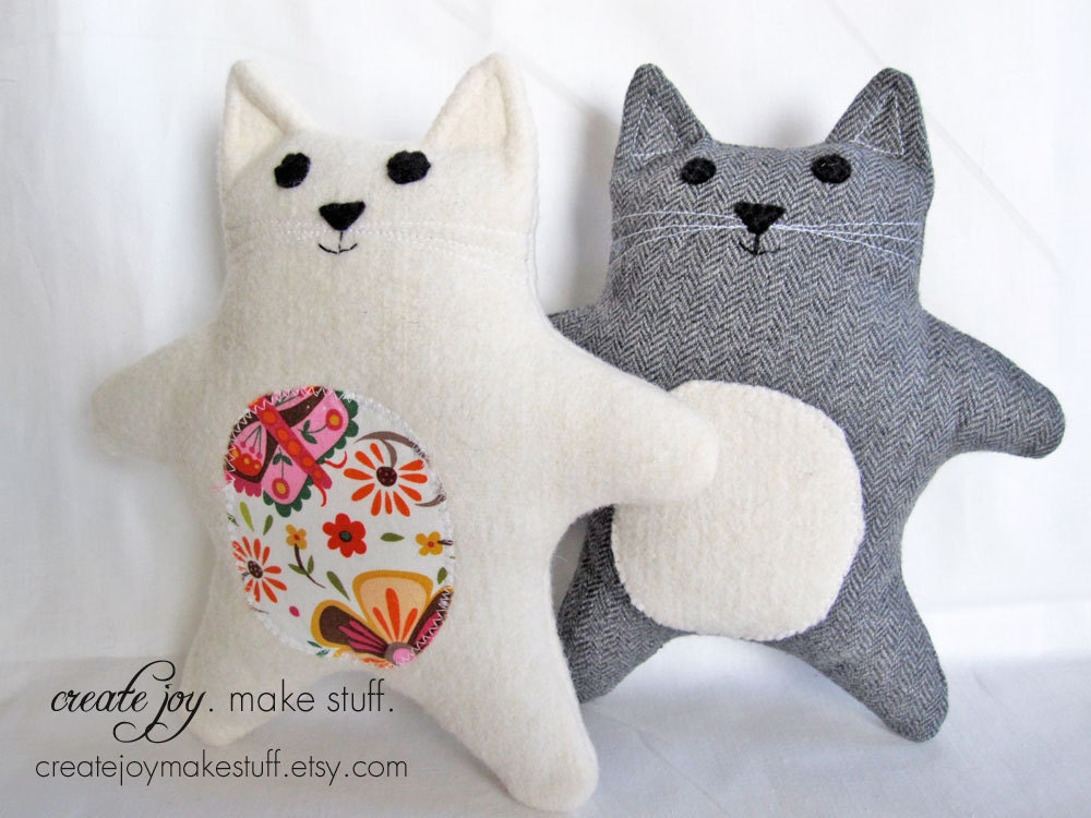 Baby Cat Sewing Pattern - PDF printable - DIY - Tutorial, Easy, simple, kitten, cloth, fabric, plushie, softie, doll, stuffed, soft, toy