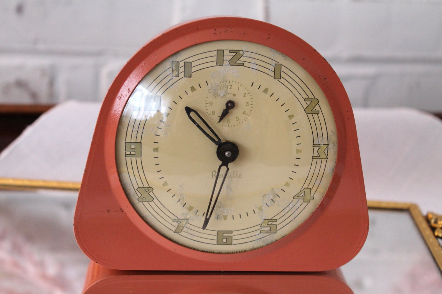 Vintage Retro Reveille Clock...Wind-Up Alarm Clock...Art Deco...Fabulous Salmon Color