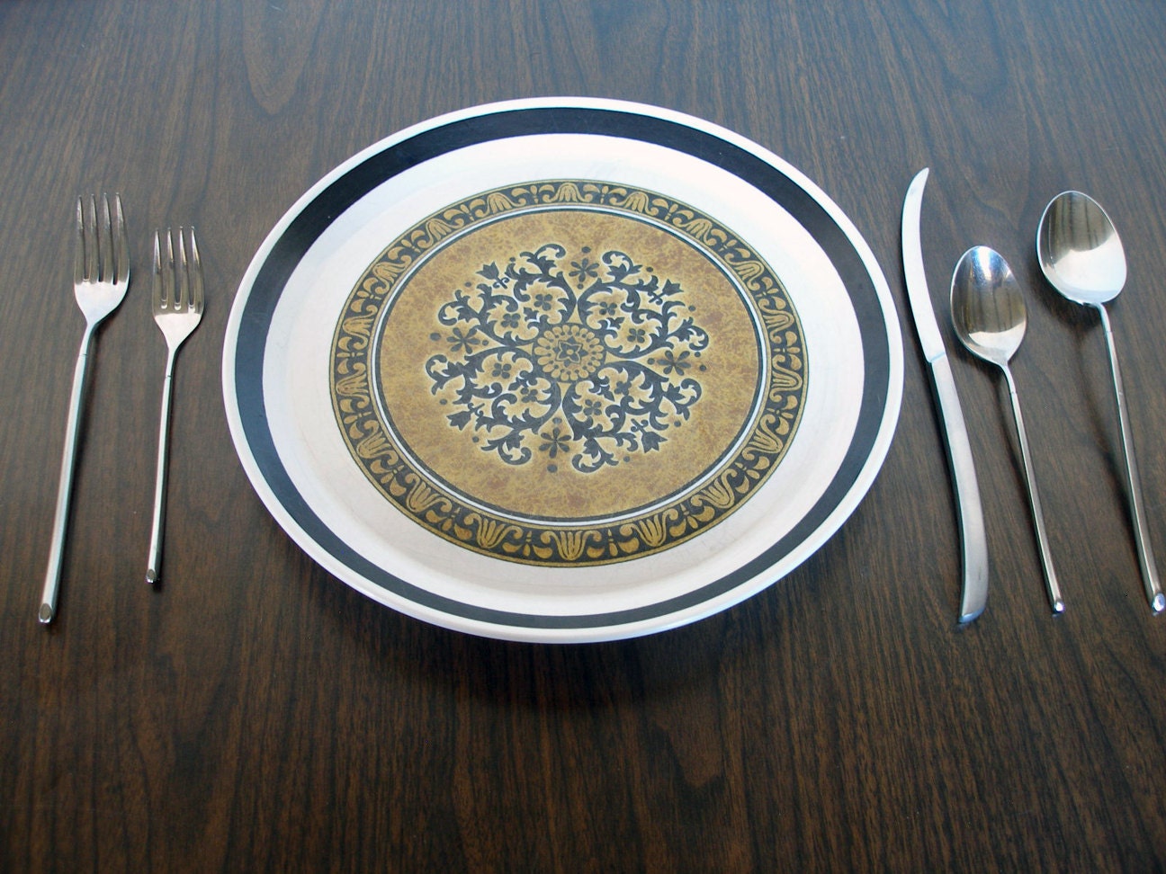 Vintage Mikasa Dinner Plate (Studio Kraft Cortez E3712)