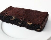 Gluten-free, low-sugar Zucchini Chocolate & Walnut (The Quite Healthy) Loaf Cake