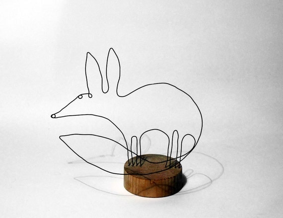 wire fox sculpture