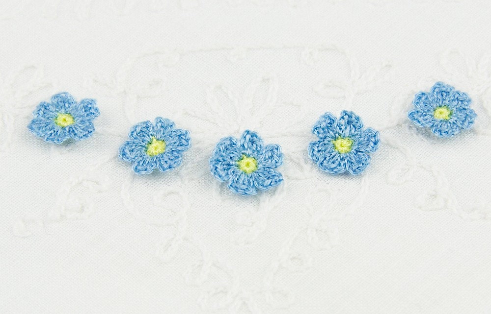 Decoration - 5 little crochet flowers in blue  - thread DMC cotton 813 - lovely and cute