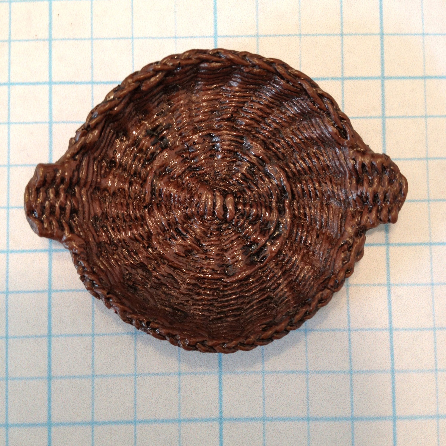 Wicker Basket by Pat Tyler Miniatures