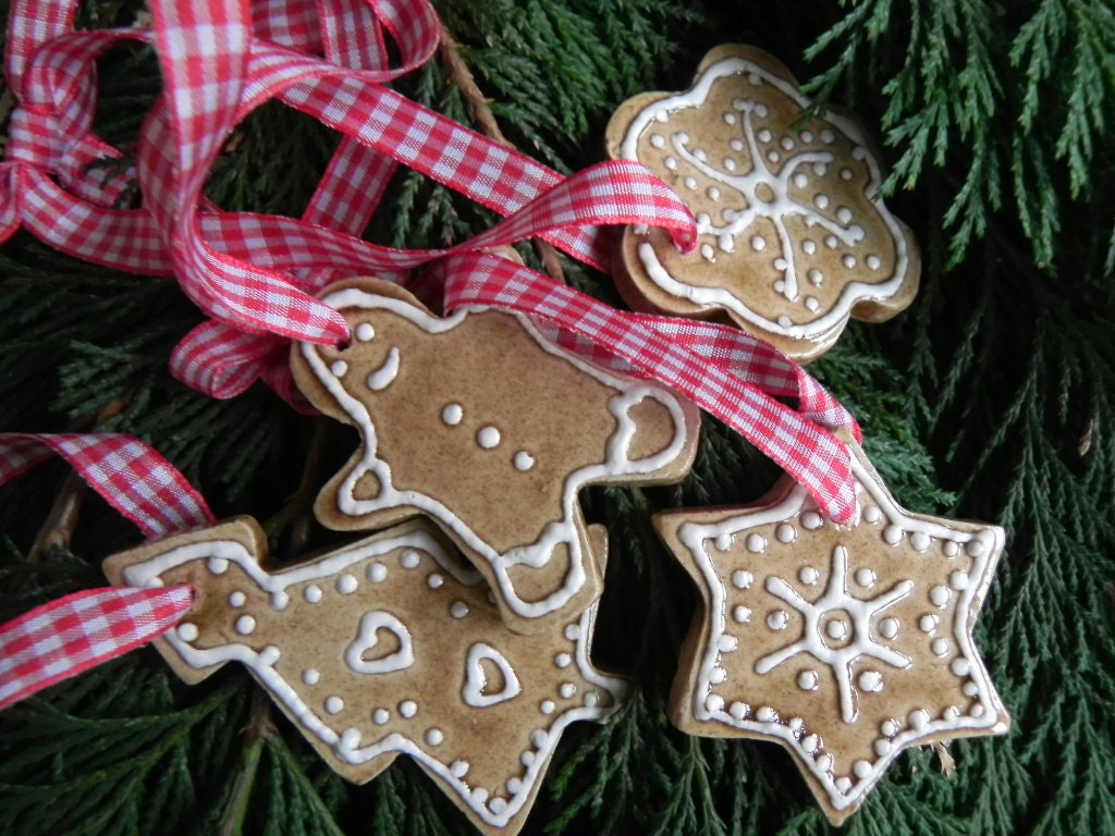 Christmas Ceramic Ornaments Caramel Star, Flower, Gingerbread Man, Tree Eco Friendly Pottery set of 4 - Ceraminic