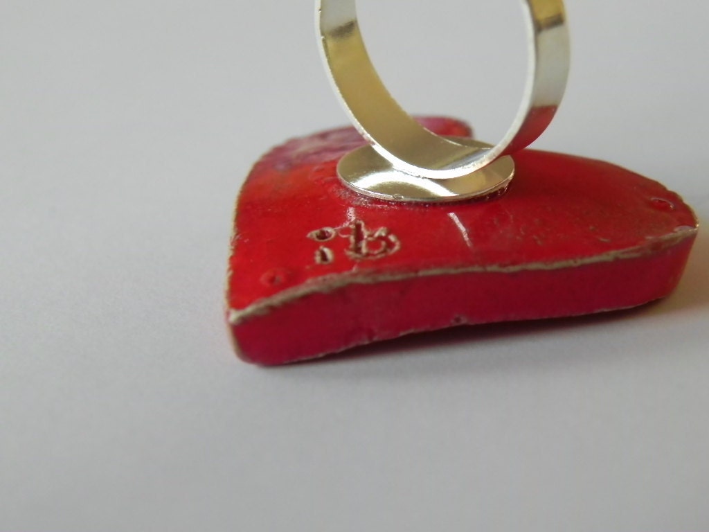 Ceramic Heart Ring, Red