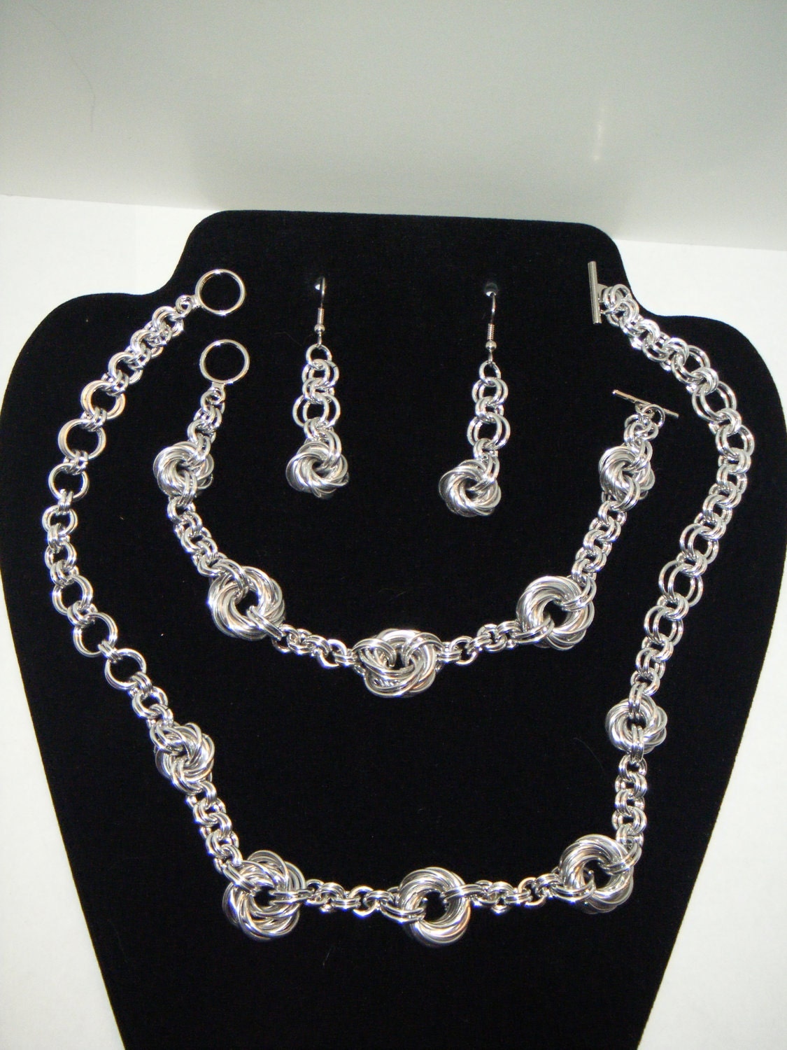 Lots of Knots Necklace, Bracelet, and Earring Chainmaille Set