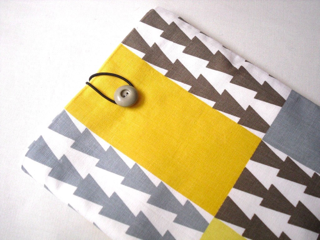 iPad case, iPad sleeve, iPad cover, Tablet sleeve Padded. Aztec print. Geometric Mustard yellow brown beige