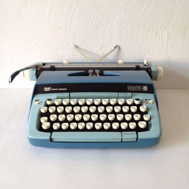 Vintage Smith Corona Galaxie Twelve Manual Typewriter