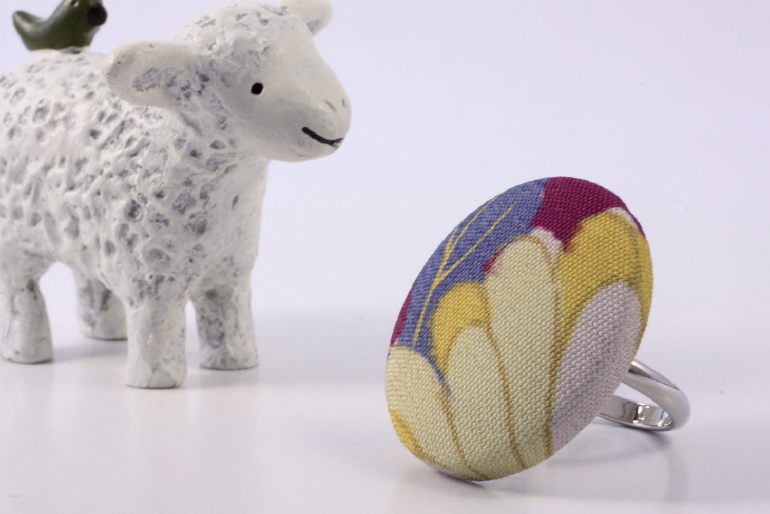 Japanese Vintage Kimono Fabric Ring, Yellow Flower and Blue leaf in Purple from Japan