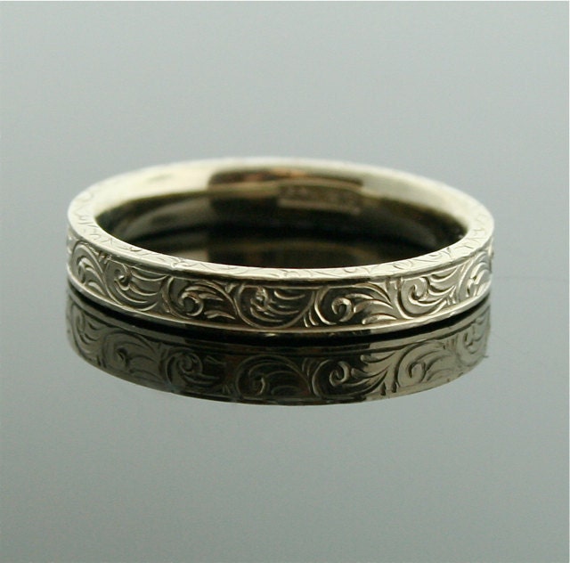 1920s White Gold Wedding Band