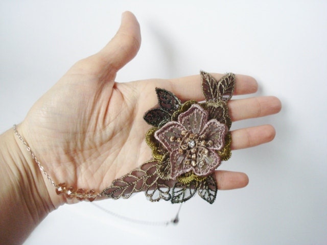 Lace Necklace, Women accessory, 3D Flower, Brown and Green, Natural