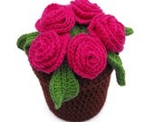 Wedding decoration - pink roses for floral table centerpiece