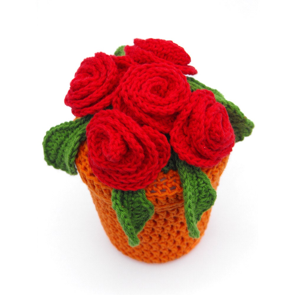 Red roses - symbol of love, perfect flowers for a wedding