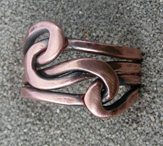 Knot ring, Lovers Knot, Infinity Ring, Forged , 12 gauge Copper wire