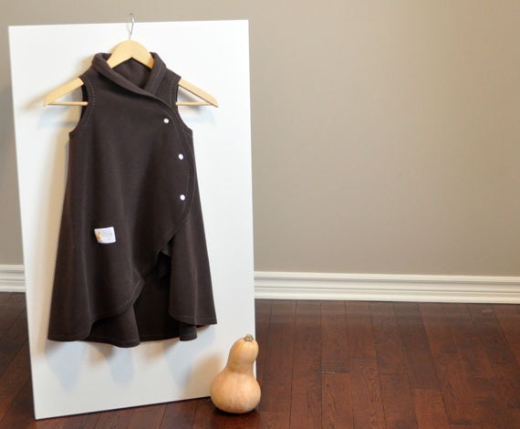 The Sleep 'n Cuddle Wrap Fleece Toddler Sleep Sack and Wearable Baby Blanket (Brown) Lightweight Fleece