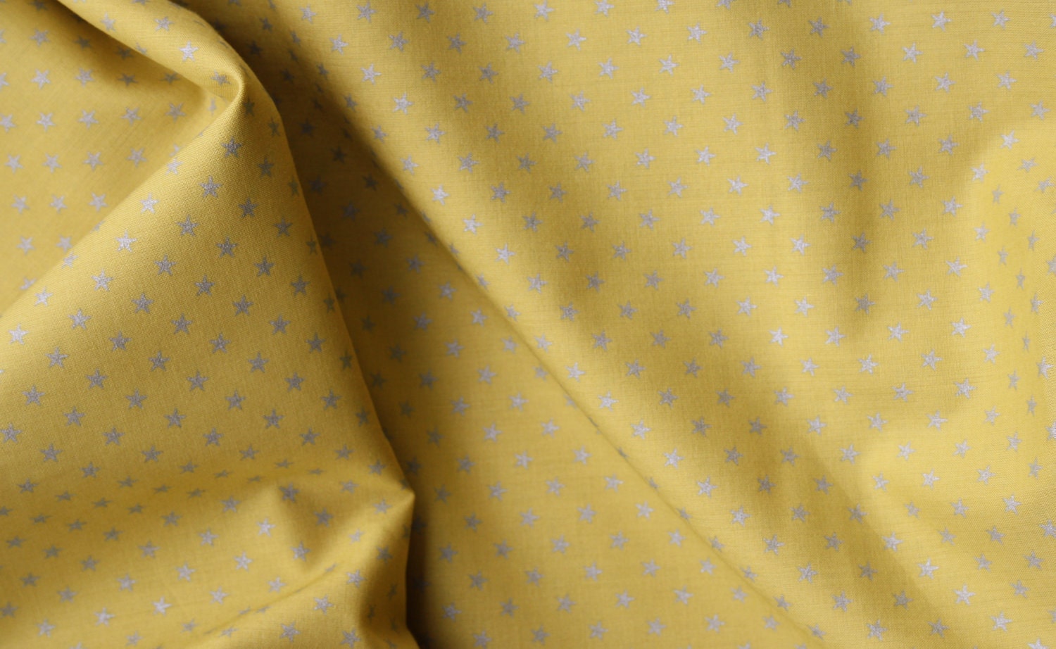 French cotton batiste - Banana with silver stars - 10'' / 25 cm.