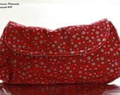 Clutch-Large-Curved-Mod Vines Raseberry and Alexander Henry  Fabric