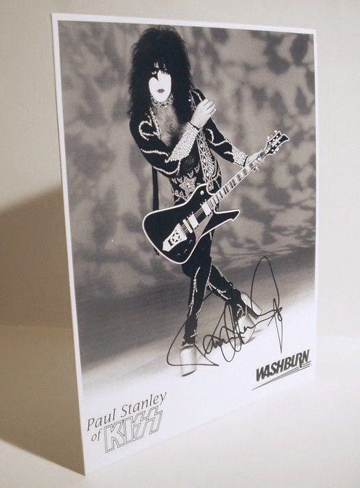 KISS Paul Stanley Washburn PS2000B Guitar StandUp by kiss76