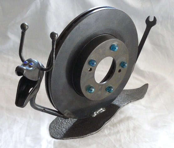 Found object repurposed steel welded garden art - Speedy Snail