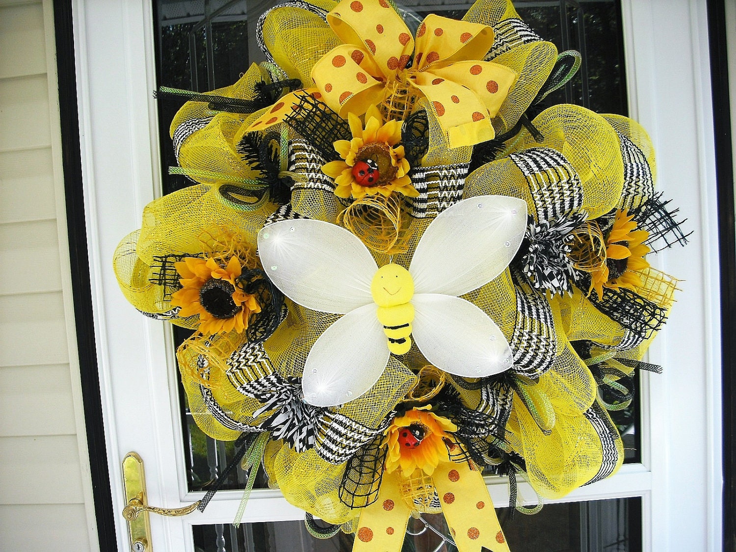 All About  Bee"s