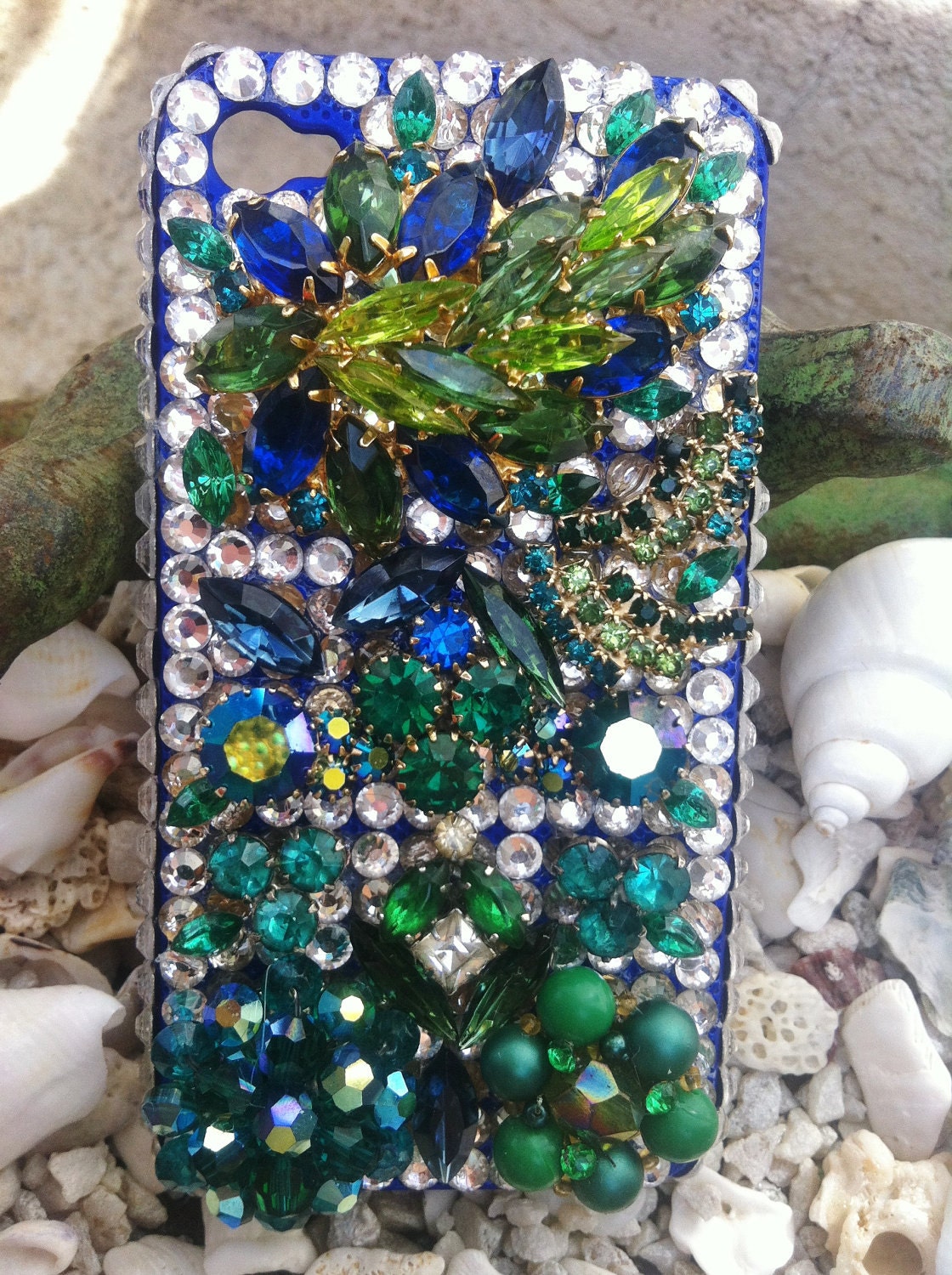 Beautiful, unique blinged out iPhone 4/4s cover