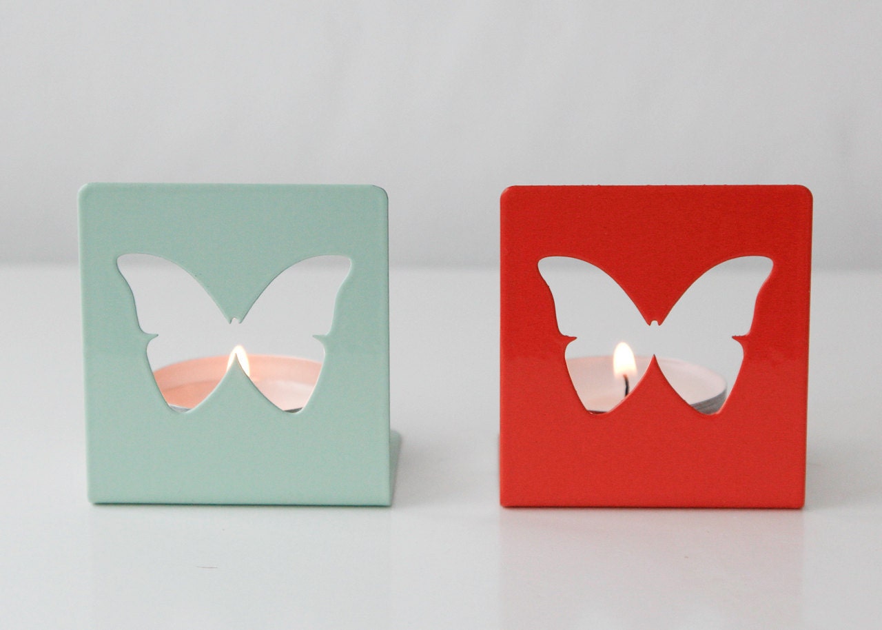 Candle holder - Light of my butterflies - Simple metal shape to hold a tea lite in - sweet home feeling