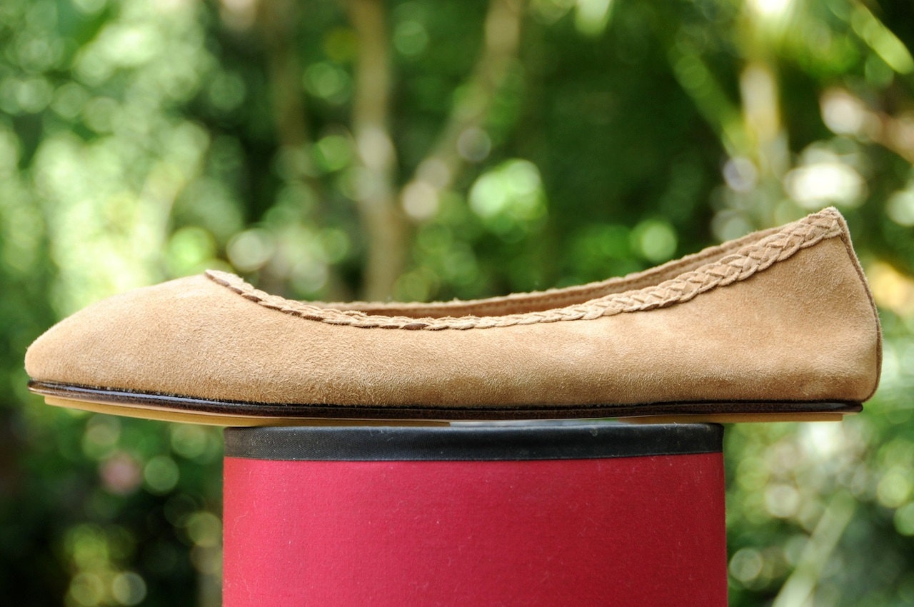 EVA. Ballet flats / womens flat shoes / Suede. sizes 35-43. Available in different leather colors.