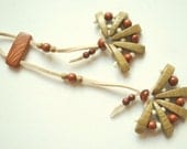 Exotic flowers-Ash wood,juniper necklace-Nature,eco friendly,handmade-Wood,woodland,forest-Olive green,red brown