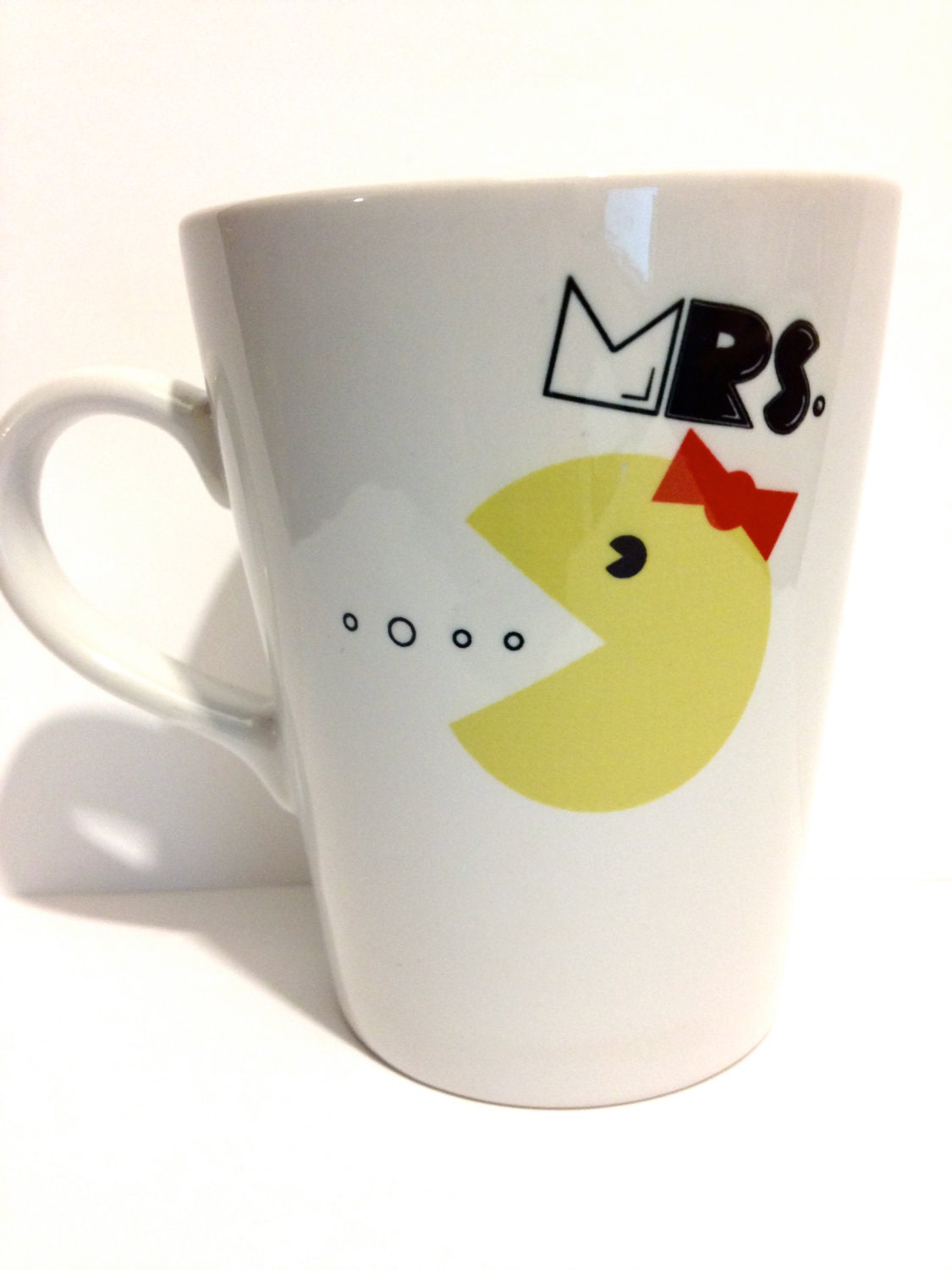 Latte mug couple set of 2 mugs- "Mr. Pacman and Mrs. Pacman" mug set perfect couple gift wedding gift, housewarming Gift yellow red black