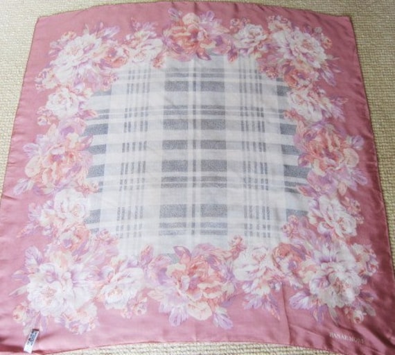 Hanae Mori silk scarf feminine and elegant large square