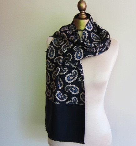 Pierre Cardin mans silk scarf navy blue paisley
