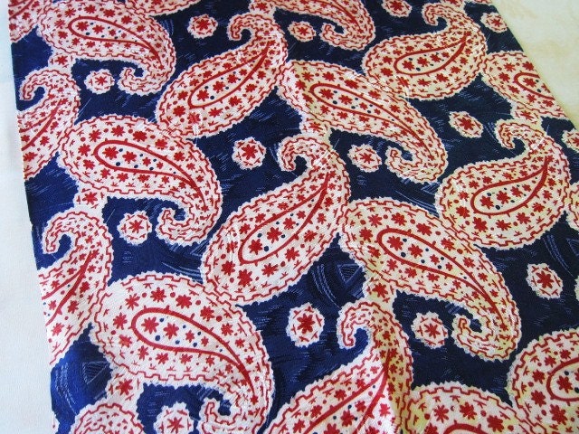 Vintage gentlemens scarf navy and red paisley 1940s