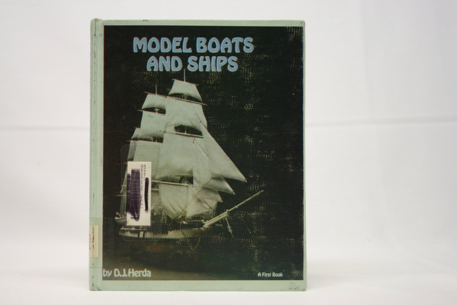Book model boats and ships, history storybook science art sailing boat titanic ship