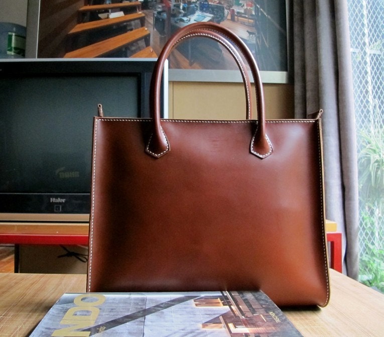 Hand Stitched Leather Tote Bag / Lady Bag / Shoulder Bag in Retro Brown