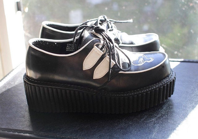 Vintage Demonia Creeper platform shoes for women black white size 6