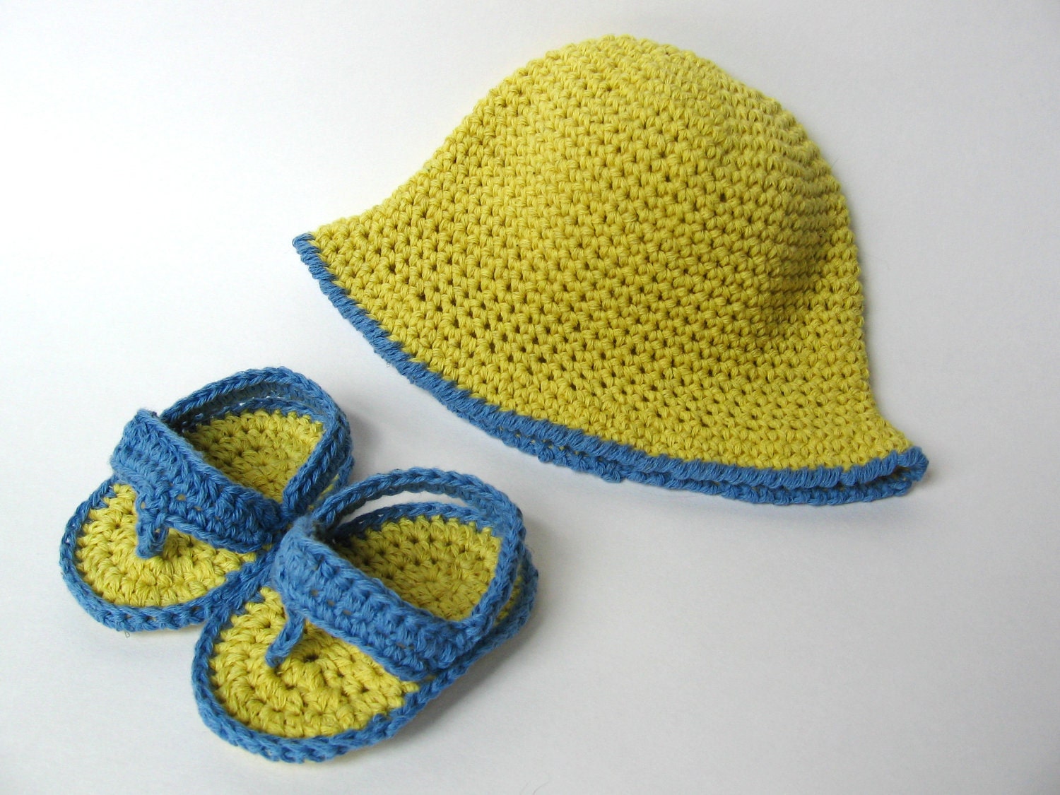 SUMMER CLEARANCE 30% OFF, Little Beach Boy Crochet Baby Hat and Sandals, Yellow and Blue Organic Cotton, Newborn, Cute Photo Prop