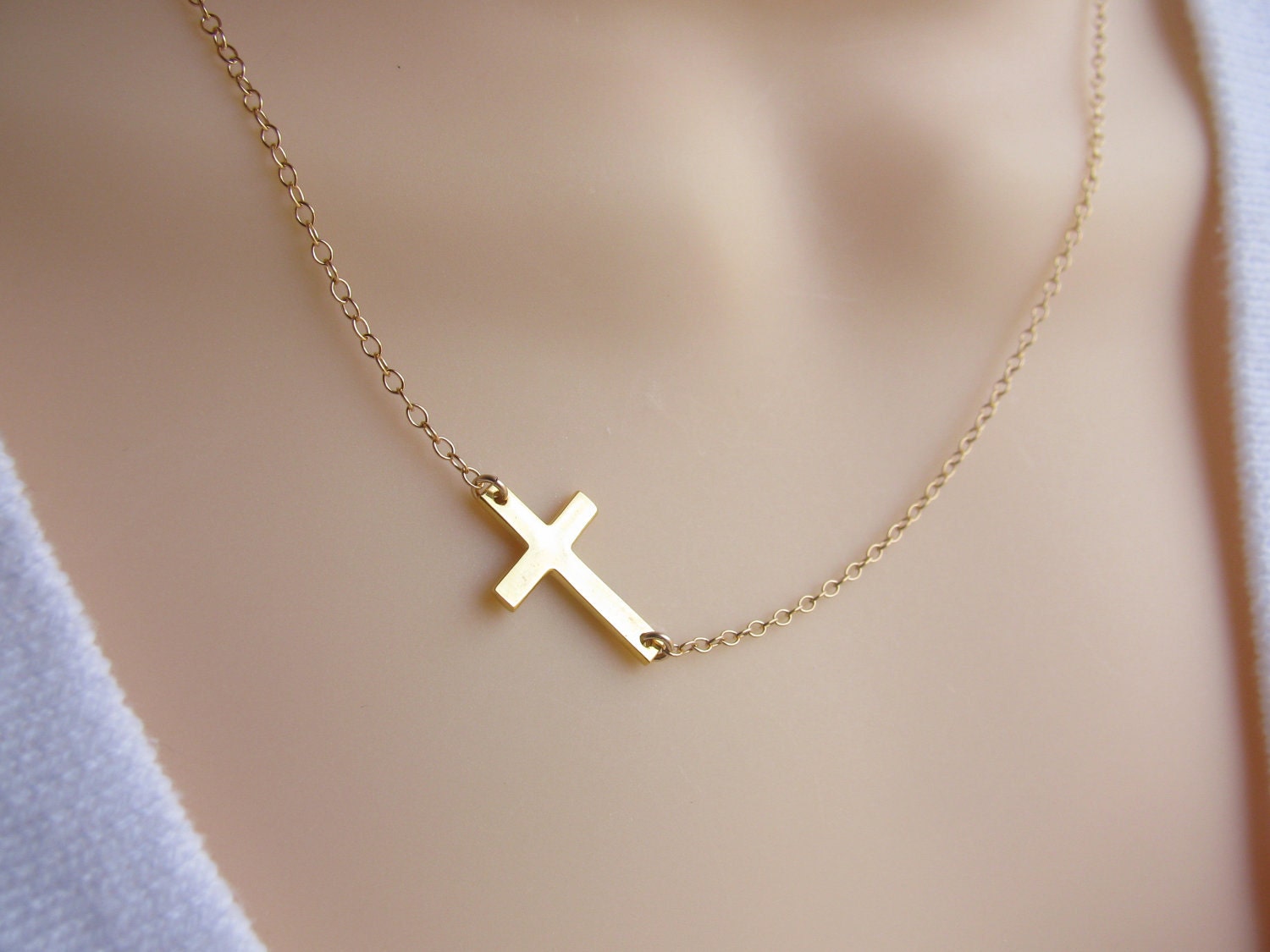 Taylor Gold Sideways Horizontal Cross Necklace - Celebrity jewelry inspired B