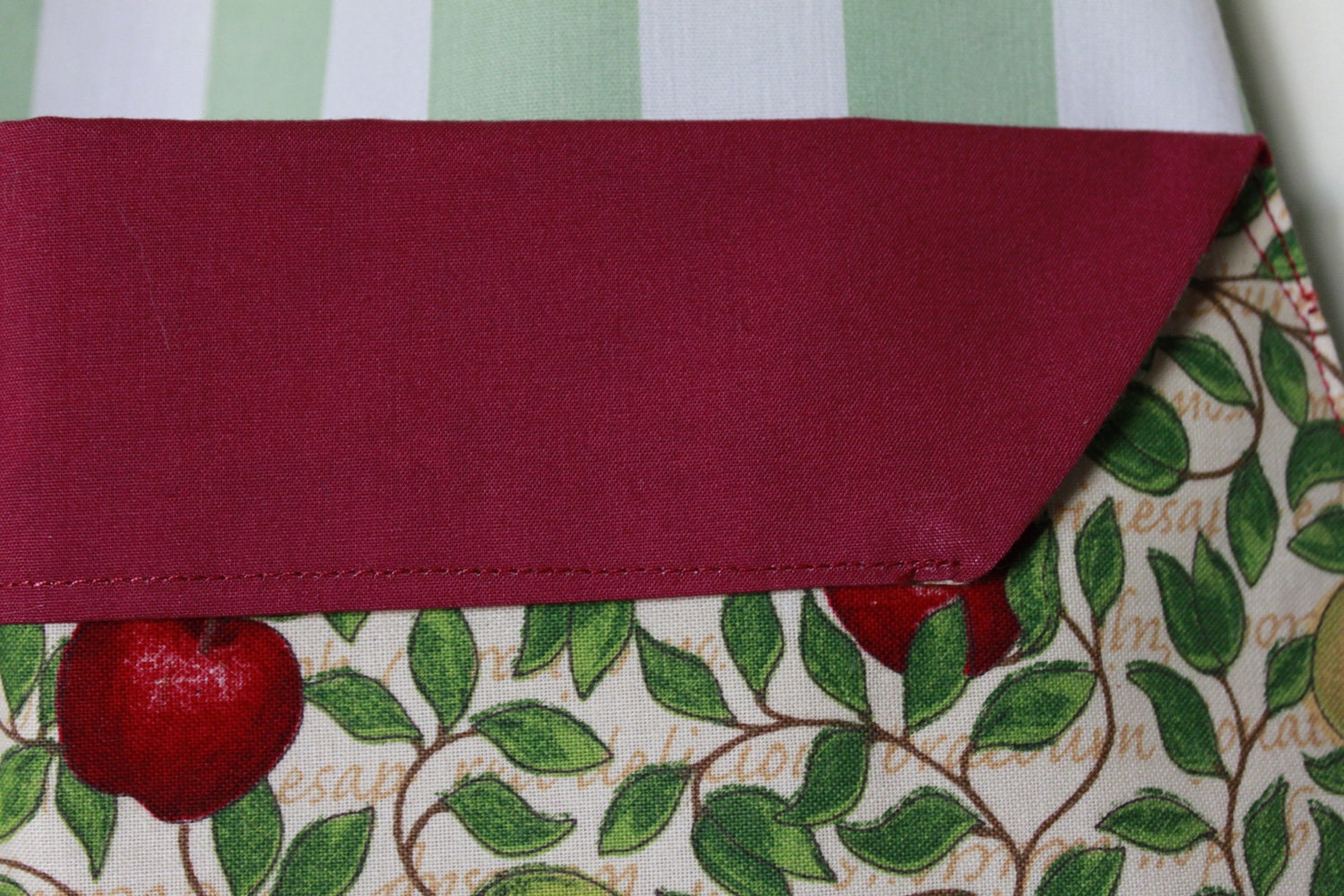 A Pocket Full of  Apples Apron