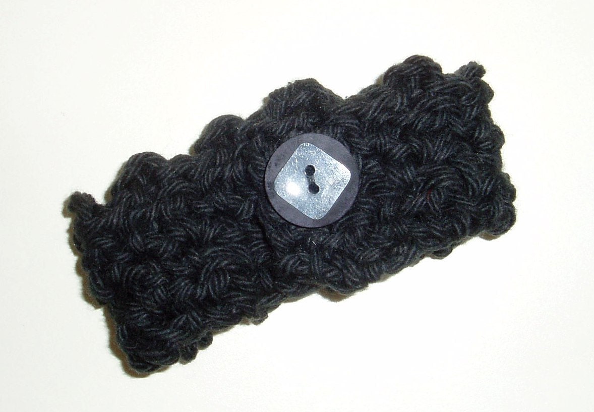 Beautiful cuff bracelet, wrist warmers, crocheted wrist warmers, crocheted wristlets, black cuff, black crocheted cuff,crocheted cuff
