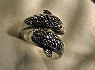 Sterling Marcasite ring, leaping twin Dolphin Porpoise bypass design