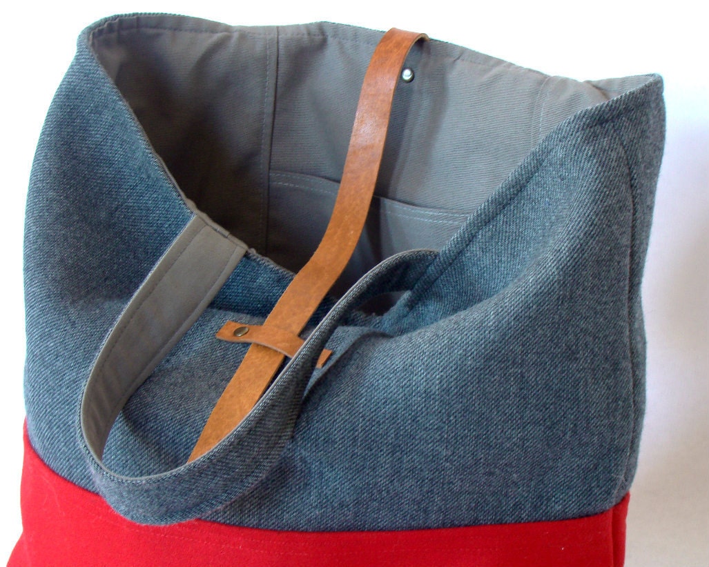 Large tote bag, wool, red and grey