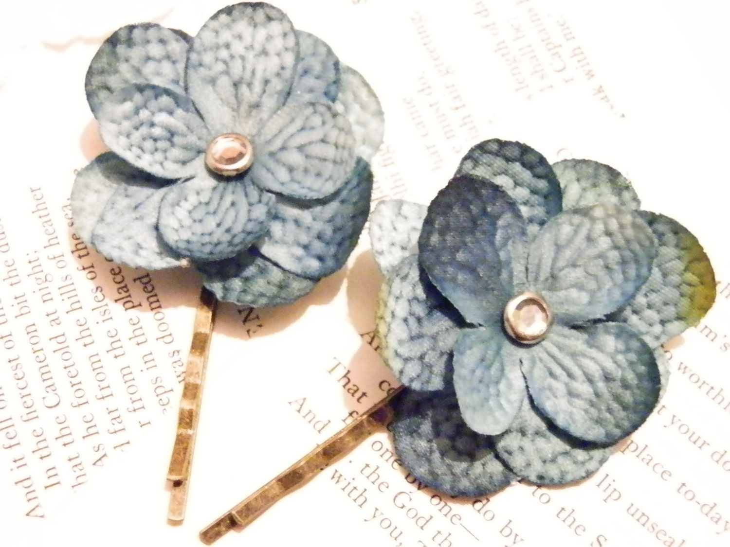 Fira - Flower bobby pin hair clips, Turquoise flowers, very boho, chic, cute - perfect for spring