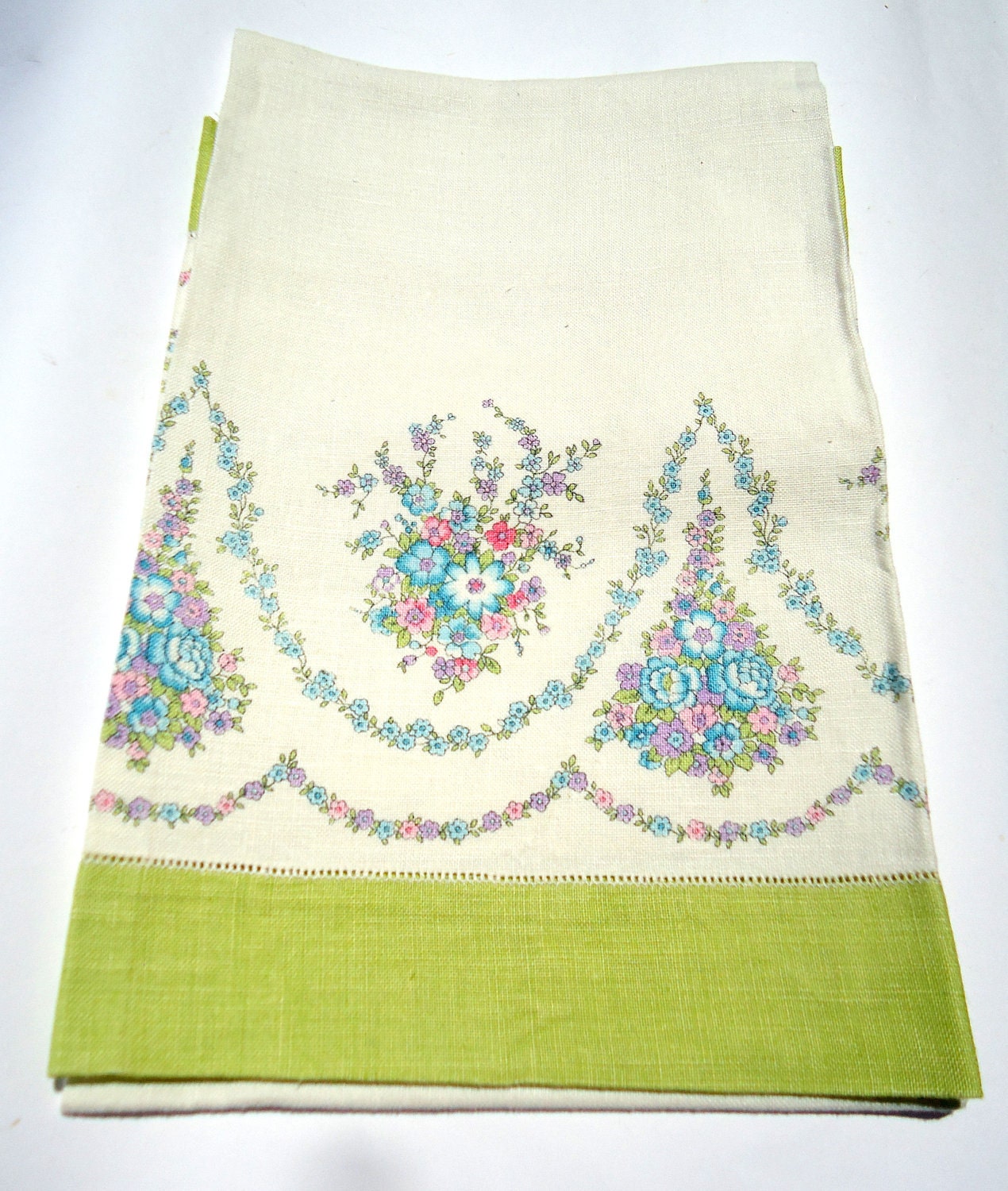 Vintage Linen Bath Towel 60s Green Flowers Linen Bath Towel