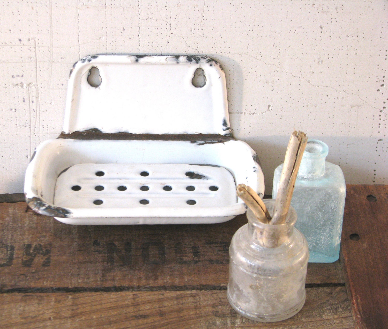 enameled soap dish black and white classic farmhouse country rustic style bathroom kitchen decor