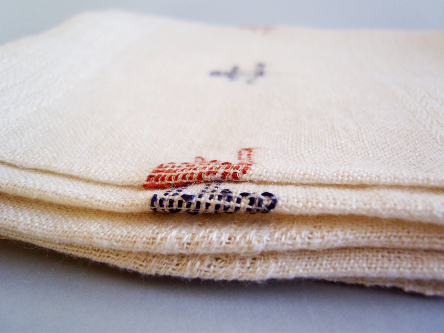 Pure line scarf