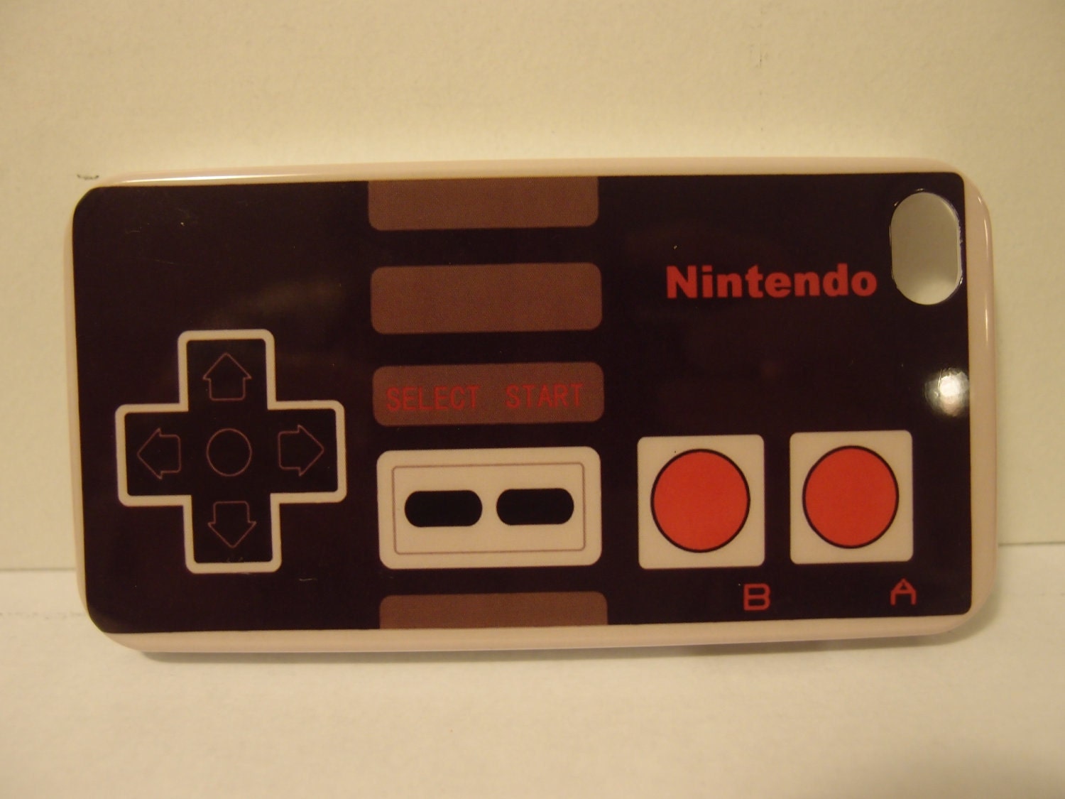 Nintendo Controller iPhone 4/4s Case NES Retro Vintage