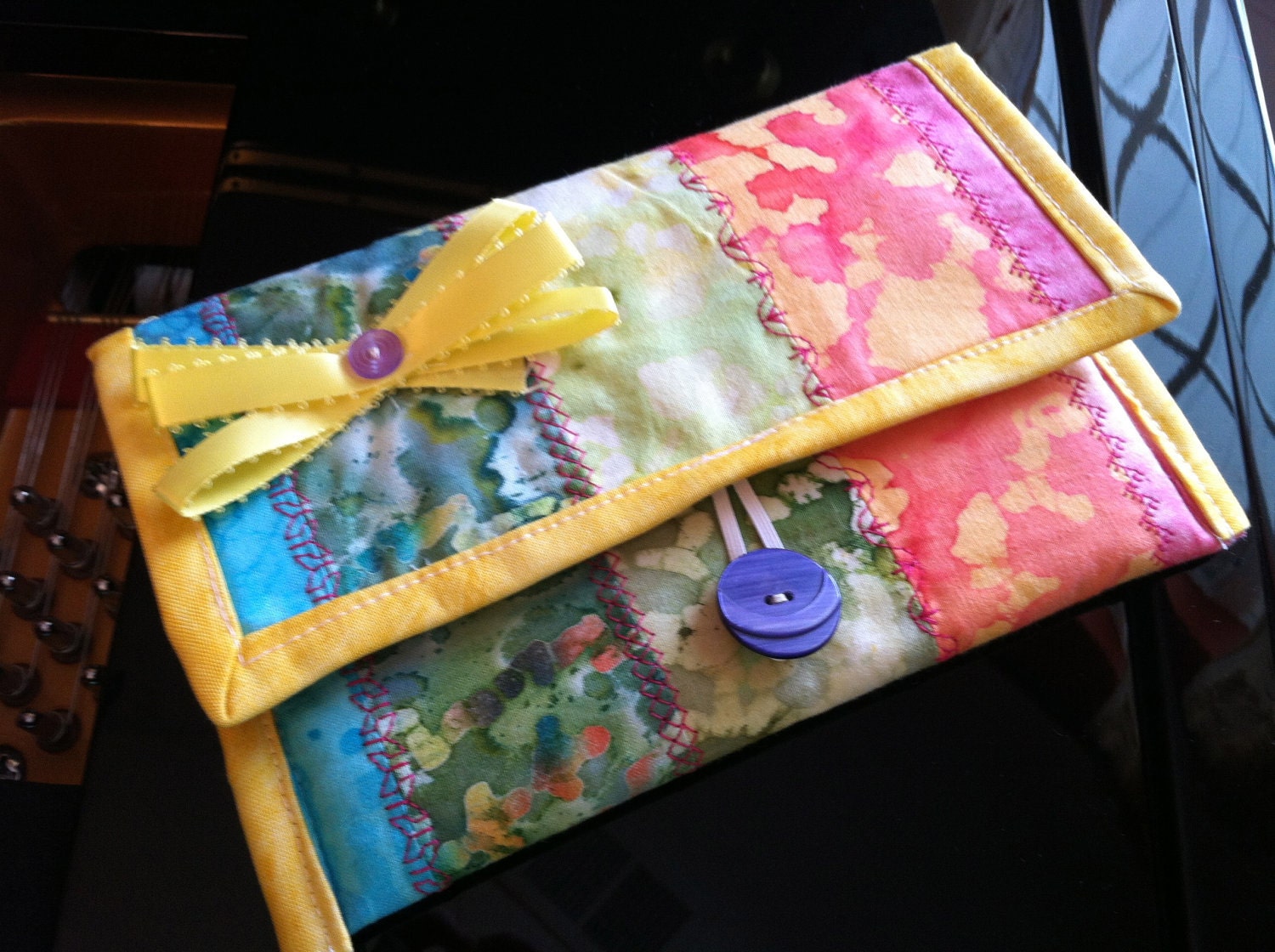 Kindle, Kindle Paperwhite, Kindle Paperwhite 3G Cover - Handmade Quilted Cotton - Rainbow Sherbet Batik